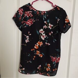 NWOT Floral Black Women's Top